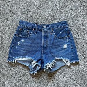 Levi’s 501 Premium Shorts - Size 25